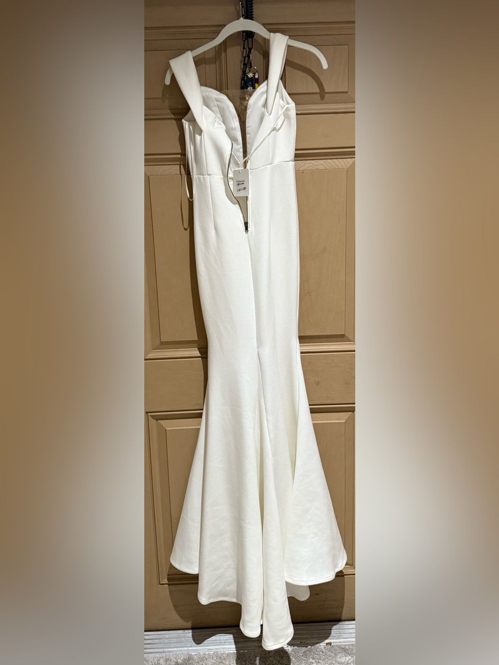 Elegant  Flared dress.